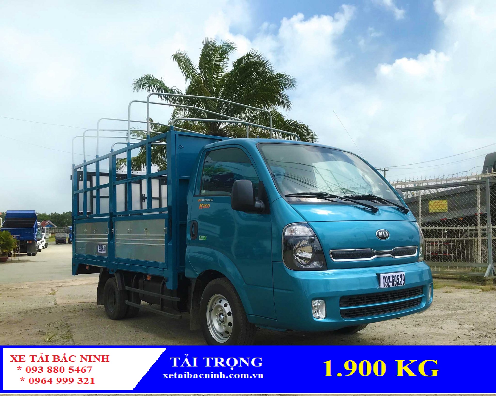 13315715_Xe-tai-Thaco-Kia-K200-Thung-Mui-Bat-5-bung-3