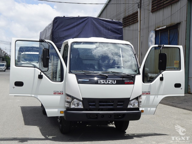 xe-tai-isuzu-qkr230-thung-bat-6